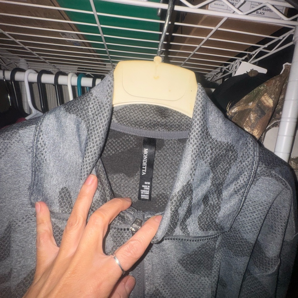 Mondetta Gray Patterned Jacket - image 3